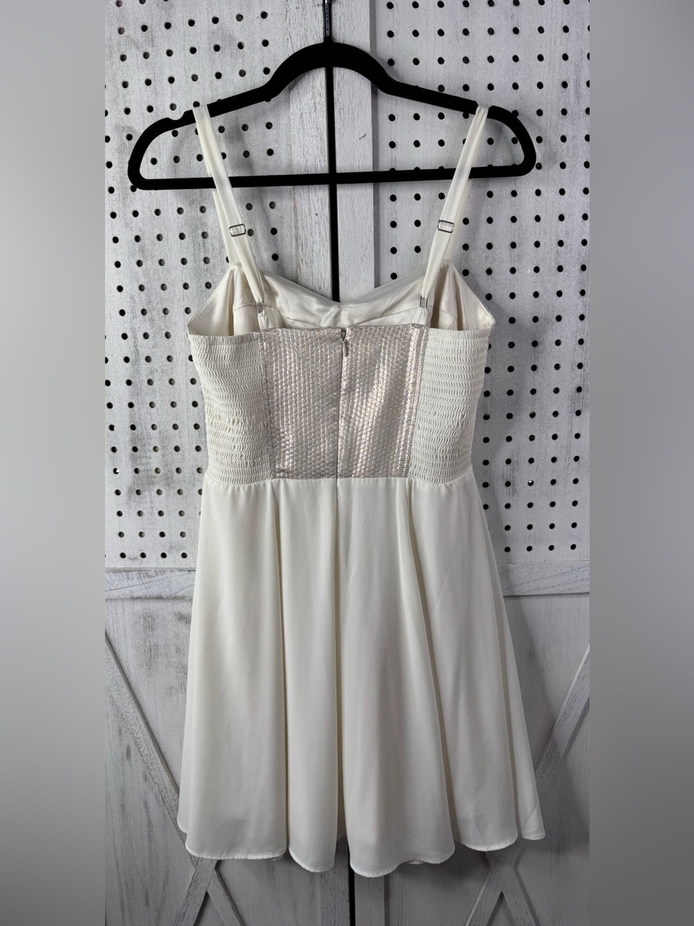 Express Cream Chiffon Mini Dress Size 8 Metallic Gold Bodice Party Cocktail - Picture 10 of 11